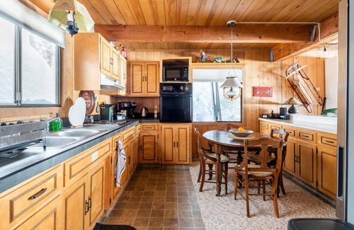 Serene Lakes Cabin | Hodge Podge Lodge · Quaint Cabin in Serene Lakes - Close to Skiing!
