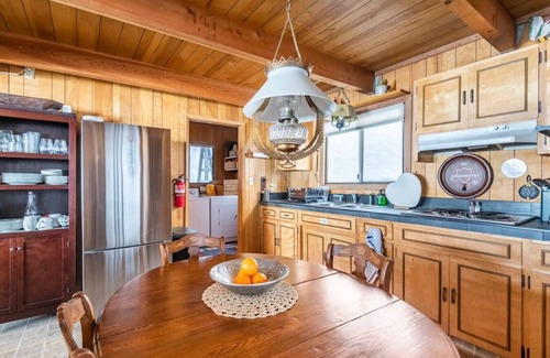 Serene Lakes Cabin | Hodge Podge Lodge · Quaint Cabin in Serene Lakes - Close to Skiing!