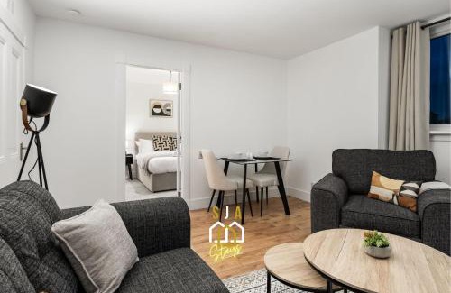 Central Aberdeen Apartment | Holburn Road Retreat - SJA Stays - 1 Bed Apartment