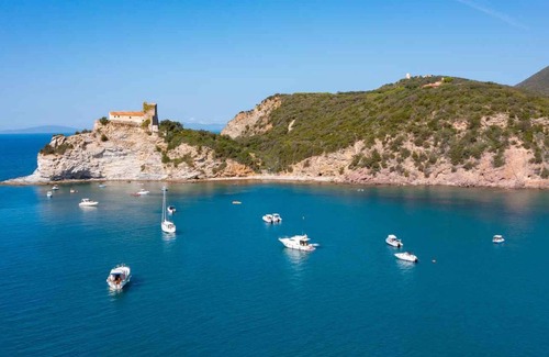 Le Rocchette House | Holiday house with 14 sqm covered and furnished veranda