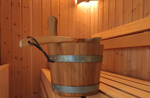 Wremen Apartment | Holiday apartment "Moin im Deichgraf": Directly on the dyke, own sauna