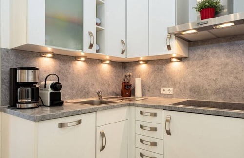 Binz Boat Rental | Holiday Apartment Meeresblau No. 2