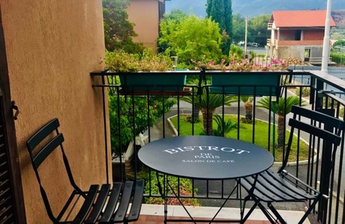 Piamboschi Apartment | Holiday Apartment 'Cà de Anto' with Mountain View, Balcony & Wi-Fi