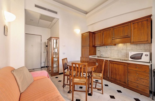 Varigotti Apartment | Holiday Apartment '5 Mehari' with Balcony, A/C & Wi-Fi
