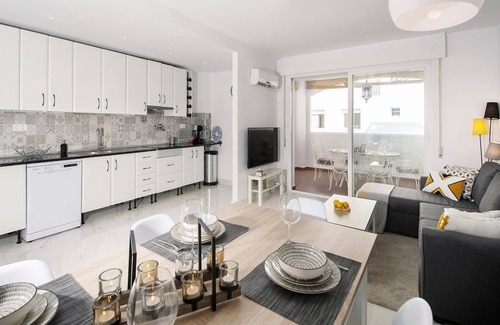 Velilla-Taramay Apartment | Holiday Apartment "Casa Chana" with Terrace, Shared Pool and Jacuzzi