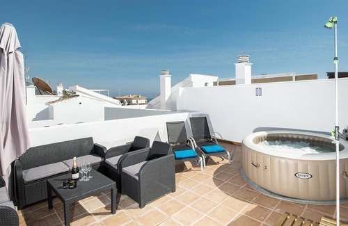 Velilla-Taramay Apartment | Holiday Apartment "Casa Chana" with Terrace, Shared Pool and Jacuzzi