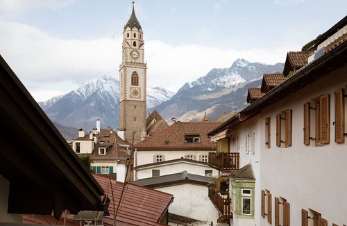 Merano Apartment | Holiday Apartment "Domus Faber 5" with Mountain View, Private Terrace & Wi-Fi