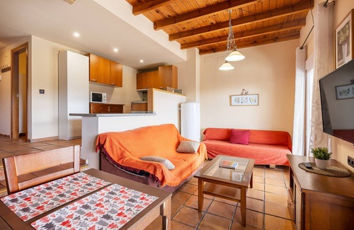 Pradollano Apartment | Holiday Apartment "Duplex 23 A" near Slopes with Private Terrace & Wi-Fi