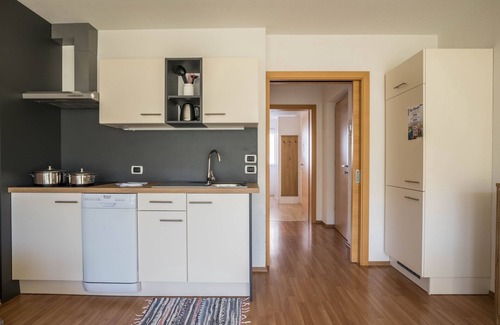 Valdaora di Mezzo Apartment | Holiday Apartment "Durnbrunn 2" with Mountain View, Wi-Fi, Garden & Terrace