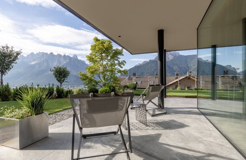 Valle San Silvestro Apartment | Holiday Apartment "Golden Hill Enjoy" with Mountain View, Private Terrace & Wi-Fi