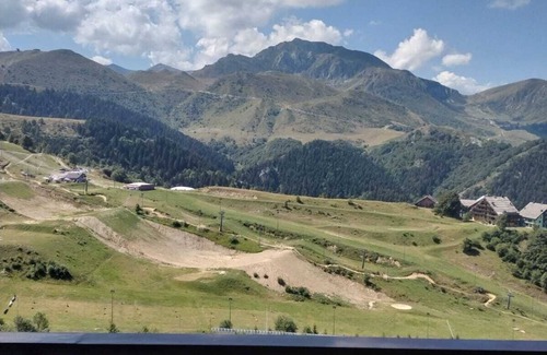 Prato Nevoso Apartment | Holiday Apartment 'Bilocale 200mt Dagli Impianti' near Slopes with Private Balcony