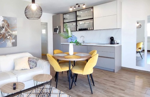 Marsici Apartment | Holiday apartment Kremenici for 1 - 4 persons with 1 bedroom - Holiday apartment