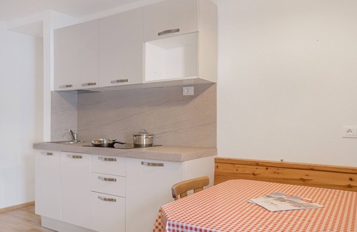 Valdaora di Sopra Apartment | Holiday Apartment “Kruma - Gsail 3” with Mountain View, Wi-Fi & Balcony