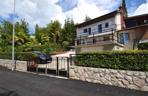 Njivice Apartment | Holiday apartment mit Meerblick