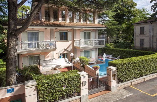 Alba Apartment | Holiday apartment on two floors with balcony and pool