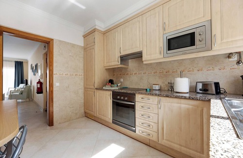 Portimao Apartment | Holiday Apartment "Palmeiras Reais 110" with Mountain View, Shared Heated Pool & Wi-Fi