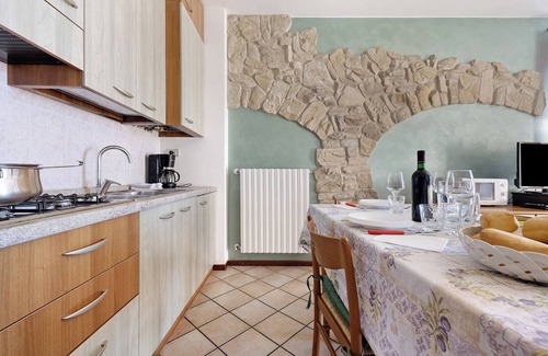 Oldesio Apartment | Holiday Apartment 'Rustico Spagnol 3' with Lake View, Pool & Wi-Fi
