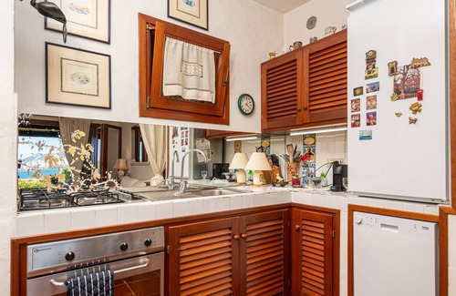 Puntaldia Apartment | Holiday Apartment 'The Nice Flat' with Sea View & Garden