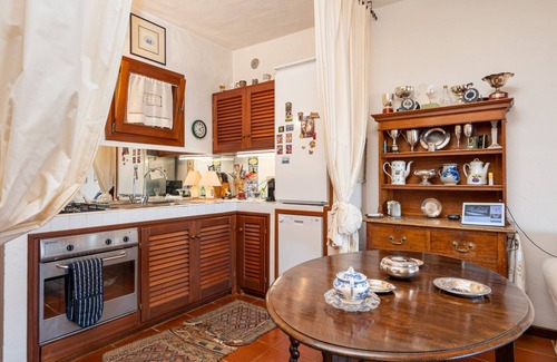 Puntaldia Apartment | Holiday Apartment 'The Nice Flat' with Sea View & Garden