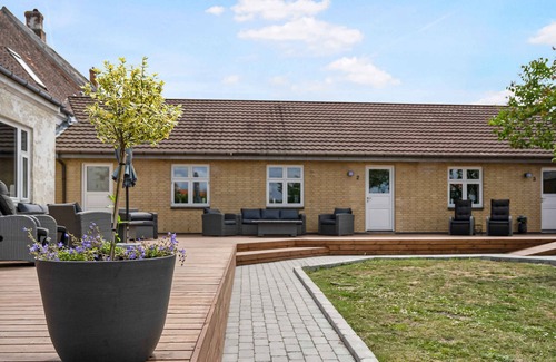 Akirkeby Apartment | Holiday apartment with breakfast included