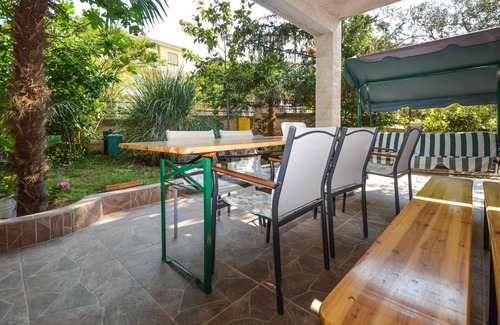 Vintijan Apartment | Holiday apartment with a/c