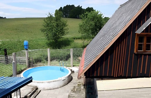 Odolov Apartment | Holiday apartment with terrace, pool and table tennis