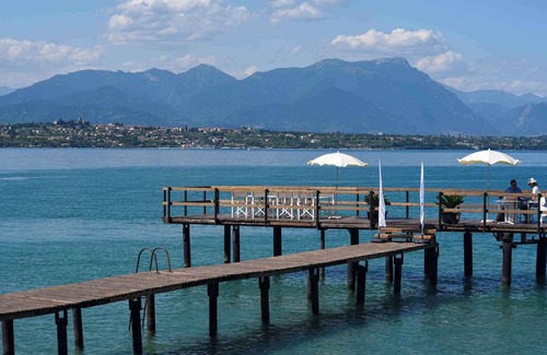 Borno Apartment | Holiday apartment with WiFi and TV