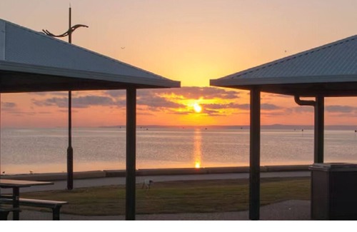 Wellington Point Cottage | Holiday at gorgeous Bayside Cottage!