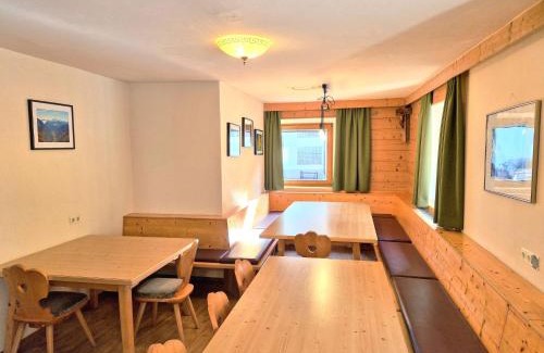 Sankt Leonhard im Pitztal House | Holiday Home Gaugg by Interhome