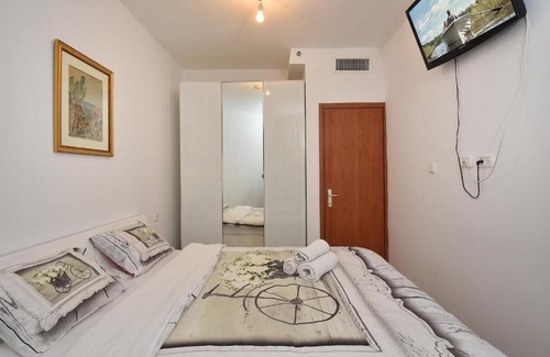Tiberias Old City Apartment | Holiday by Lake Kinneret