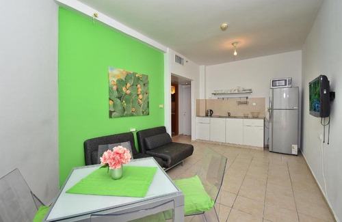 Tiberias Old City Apartment | Holiday by Lake Kinneret