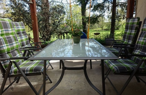 Detmold House | Holiday cottage in the countryside, family-friendly