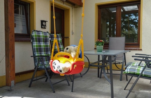 Detmold House | Holiday cottage in the countryside, family-friendly