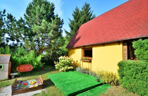 gmina Sianow House | Holiday cottage near the lake, Osieki