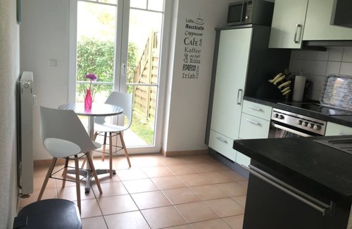 Redewisch Boat Rental | Holiday apartment Sunny