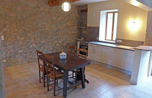 Montbrun-des-Corbieres House | Holiday Home in Montbrun with Pool & Vineyards