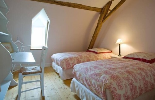 Tallud-Sainte-Gemme House | Holiday house Mouilleron en Pareds for 1 - 8 persons with 4 bedrooms - Holiday house