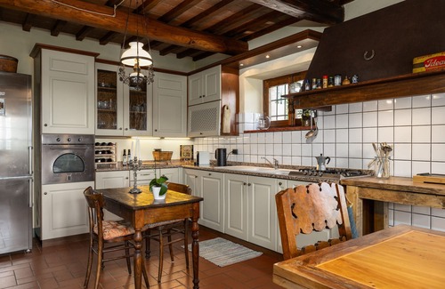 Sambuca House | Holiday Home 'Casa Poggio A Badia Chianti View' with Private Terrace, Private Garden and Wi-Fi