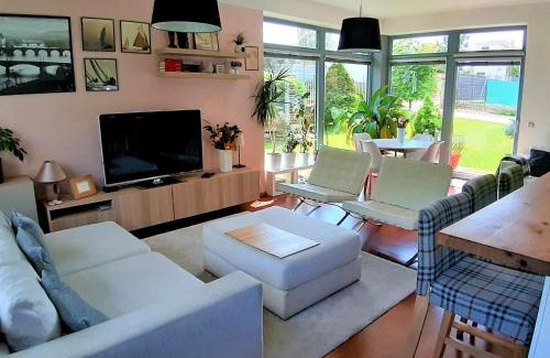 Reporyje House | Holiday Home Řeporyje by Interhome