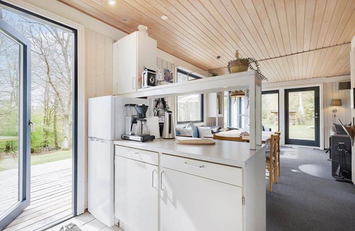 Ronne House | Holiday home 6718 Hasle - Bagå 8