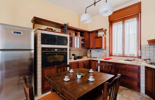 Lecce House | Holiday Home 'Ada' with Balcony, Wi-Fi and Air Conditioning