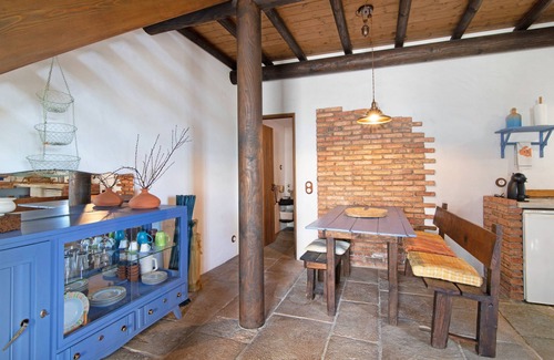 Charneca House | Holiday Home 'Algarve Charming 1B Mezzanine Villa' with Shared Pool & Wi-Fi