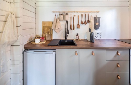 Feldkrucken House | Holiday Home 'Almhütte ' with Terrace, Garden and Wi-Fi