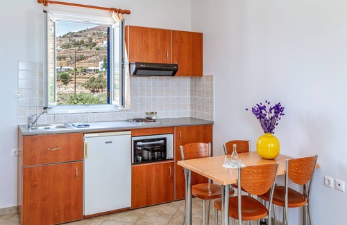 Agios Ioannis House | Holiday Home 'Anemologio 304 Tinos' with Sea View, Wi-Fi and Air Conditioning