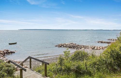 Pøt Strandby House | Holiday Home Arnetta - 150m from the sea by Interhome