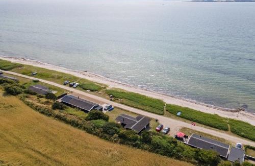 Næs House | Holiday Home Bertold - 20m from the sea by Interhome