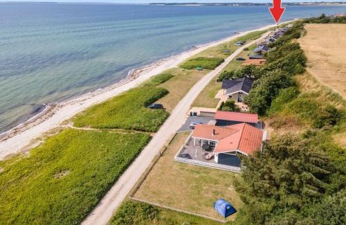 Næs House | Holiday Home Bertold - 20m from the sea by Interhome