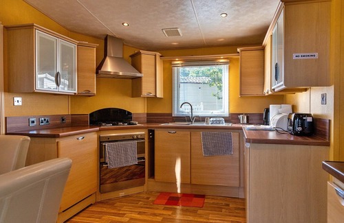 Cowes House | Holiday Home by UK Coast with Sea Views