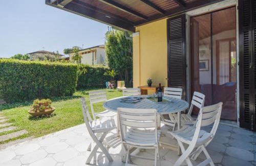 Forte dei Marmi House | Holiday Home Carlotta by Interhome