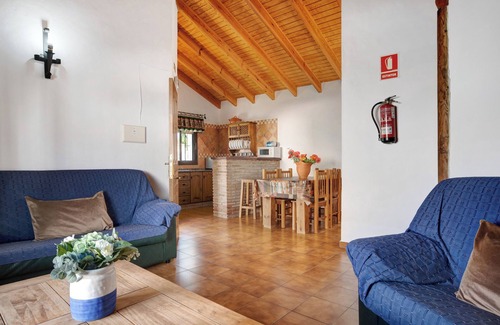 Zahora House | Holiday Home "Casa Alberto" On the Beach with Terrace, Garden and Wi-Fi